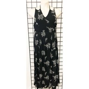 Torrid Maxi Dress Black & White Floral Side Slits